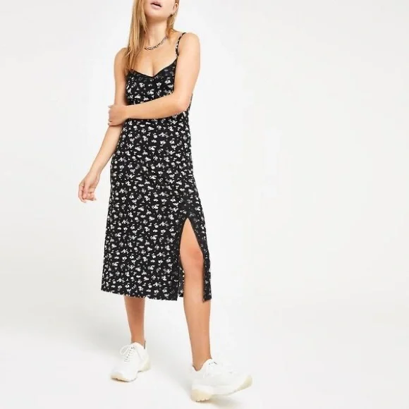Motel Rocks | Dresses | Grey Bandit Motel Midi Dress | Poshmark
